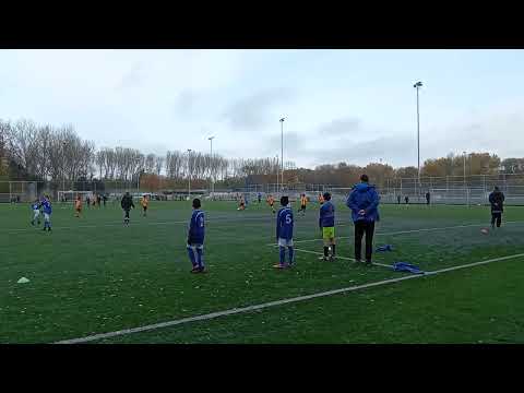 VV Rozenburg JO12-1 - Meeuwenplaat JO12-1JM [26-11-2022] - 2e helft van 2e helft