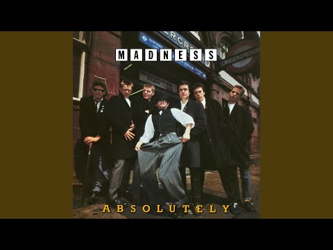 Videoclip de The Return of the Los Palmas 7 (2010 Remaster) — Madness