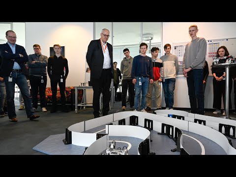 Wie Studierende bei OHB den Weg ins All mitgestalten