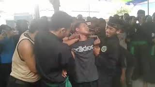 preview picture of video 'Atraksi Pagar nusa Debus tusuk leher P.A.C bantur'