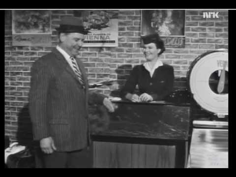 "Få se på ticketen deres!" - Opp i det blå - Arve Opsahl