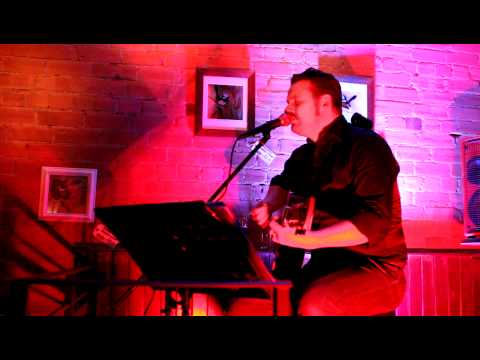 Vince Freeman - Wonderwall (Oasis Cover) @ The Regal Cinema Evesham 04/03/12