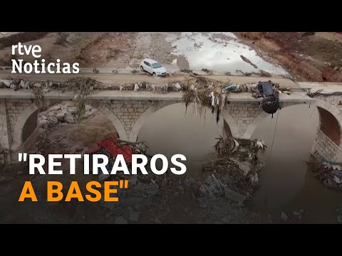 DANA: Els bombers van rebre ordre de retirar-se amb avisos de persones atrapades