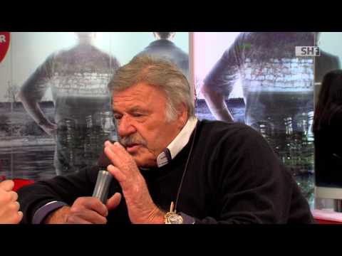 Hausi Leutenegger zu Gast auf dem roten Sofa