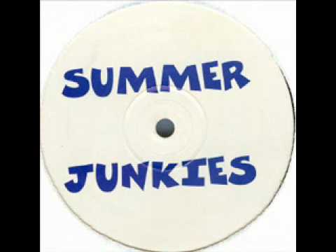 Summer Junkies 'I'm Gonna Love You'