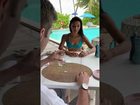 He EXPOSES The MAGIC TRICK!! 😯 #shorts