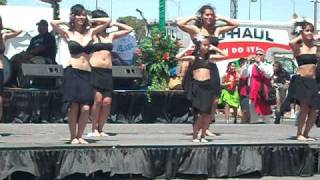 preview picture of video 'dancing with tevakanui'