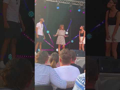 A Couple in “Online Sales” 📈