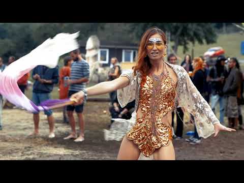 download lagu mp3 mp4 Funny Moon, download lagu Funny Moon gratis, unduh video klip Funny Moon