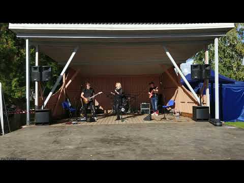 Synne Valtri Band - Nii jääda võiks me