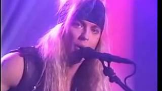 Bret Michaels &amp; C.C. Deville - Something To Believe In live 1990