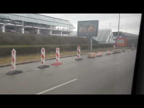 MVV Buslinie 635 von Flughafen Terminal 1 zum Terminal 2