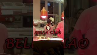 Bella Ciao in an Italian Restaurant (By: @JulienCohen )