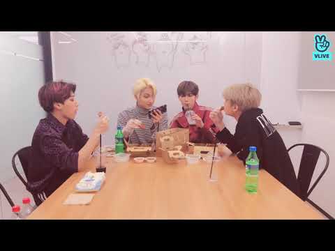 [ENG SUB] ATEEZ VLIVE ~ WOOYOUNG SAN SEONGHWA YEOSANG VLIVE ~  헤헷 저녁엔? 치킨이닭❤️~ 2019-02-28