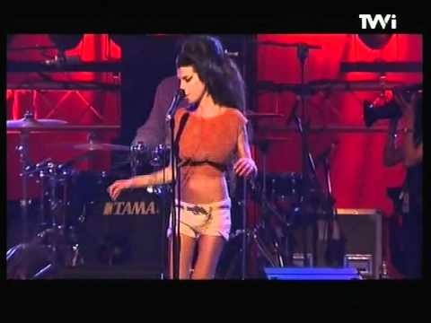 Amy Winehouse - You Know I'm No Good {Live Benicàssim 2007}