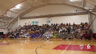 Download lagu Cheerleaders from Santa Maria-Bonita School District take part in showcase mp3 Download lagu Cheerleaders from Santa Maria-Bonita School District take part in showcase mp3
