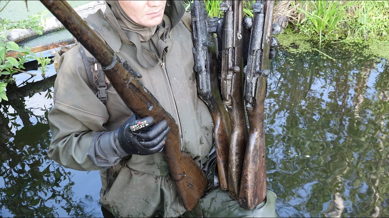 We got a bunch of Weapons from the depths of the swamp, We found a soldier