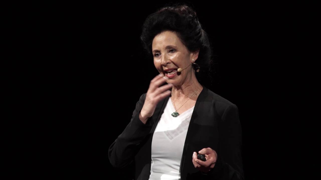 The behavior of trust in the workplace | Jacqueline Oliveira | TEDxCesena