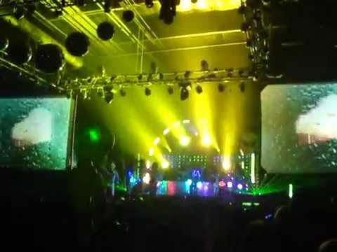 Darude- Smack My Bitch Up @ Kosmic Fest 2010