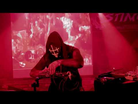 Moris Blak  -  God Harvest (Live @ Stimulate at QXT's)