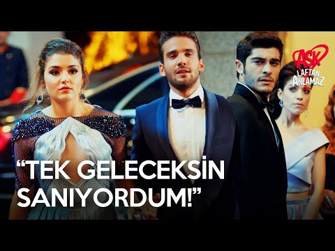 Hayat, Murat'ın aklını aldı! 😵| Aşk Laftan Anlamaz