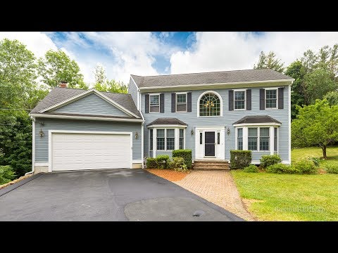 20 Grand View Ave, Wakefield MA - for sale by Alex Zedros - Tel 781-910-5300