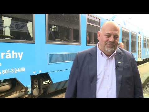 Aj v Komárne predstavili prvý osobný vlak na vodíkový pohon na svete