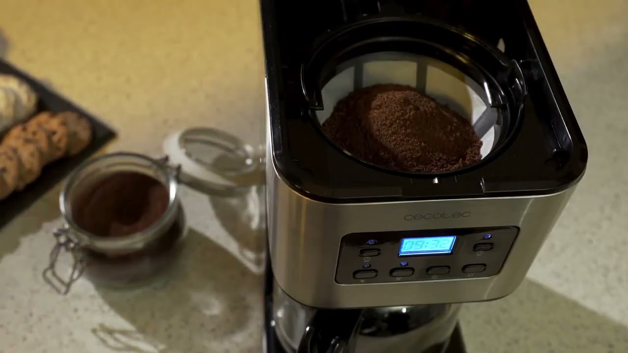 Кавоварка краплинна CECOTEC Coffee 66 Smart video preview