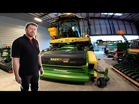 Check out what's really inside the Krone BiG X 880 !!!