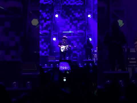 Band introduction, Chris Stapleton Bridgestone Arena 10/14/2017