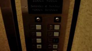 preview picture of video 'Older Traction elevator @ Best Western Clear Lake Iowa'