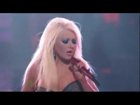 Christina Aguilera ft  Team Xtina   Fighter Live at The Voice 2012