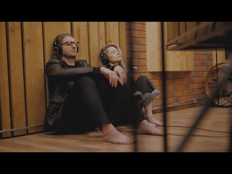 Ania Karwan / Leszek Możdżer - Kiedy mrugam (Official Video)