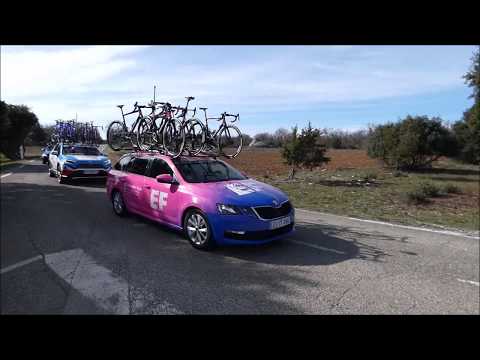 Passage Paris-Nice étape 6 2020 (Sorgues-Apt/accidentée/161km) hauteurs de Saignon (84) 13/03/2020