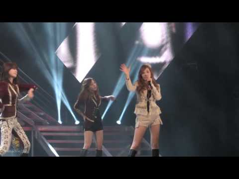 121110 SBS Concert SNSD - The Boys (Taeyeon Fancam)
