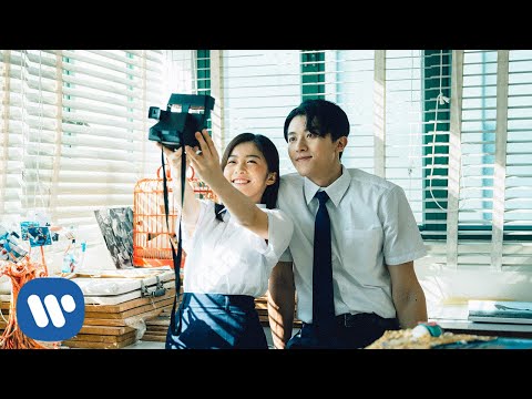 BƯỚC QUA NHAU / Vũ. (Official MV)