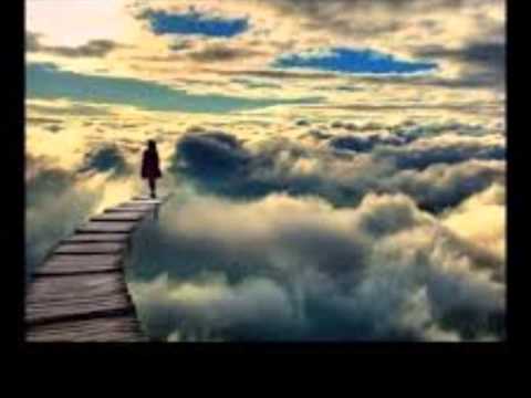 En Algun Lugar En El Cielo video
