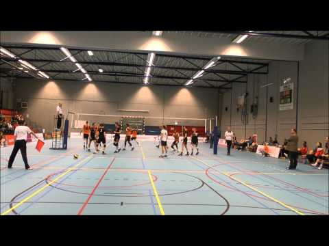 Enkele fragmenten uit de eredivisiewedstrijd volleyal 8 febr 2015 TT Papendal  Taurus H1 in Valkenhu