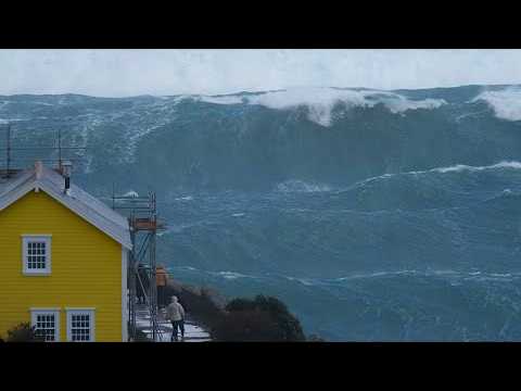 50 Terrifying Moments at Sea – The Worst Records