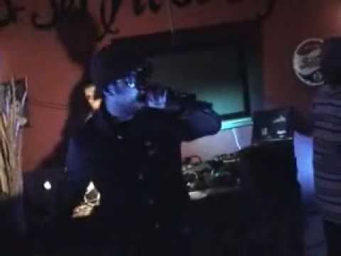 Goldentrash / The Bonobo Monkeyz @ tecniche perfette chieti 2009