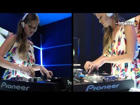 Anya Arfeeva - Live @ Radio Intense 07.03.2016
