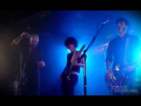 Hanging Low - Loading Data + Nick Oliveri (live in Paris August 16th 2013)