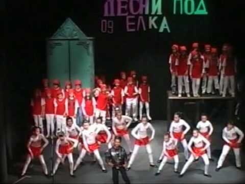 PESNI POD ELKA 2009 NOVOGODISNI PESNI - DAVID DANEVSKI.mpg