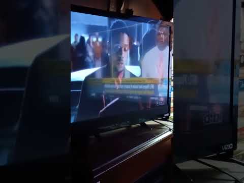 Derwin punches Malik