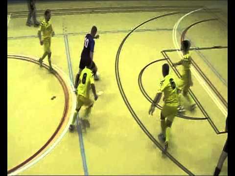 051214.Occasione Futsal Pine' e parata Pol. Valcembra (sullo 0-0)