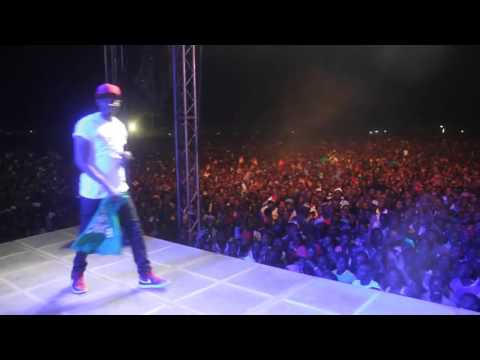 B12 Vs. Dj Fetty  kwenye Fiesta 2014
