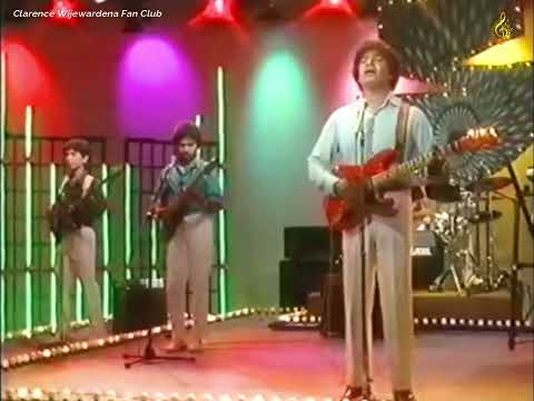 Sudu Manike (සුදු මැණිකේ) - Clarence Wijewardena (Live Video)