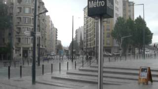 preview picture of video 'Enorme averse sur Marseille le 8 Mai 2010'