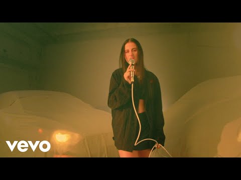 Natalie Jane - Seven (Live Performance)
