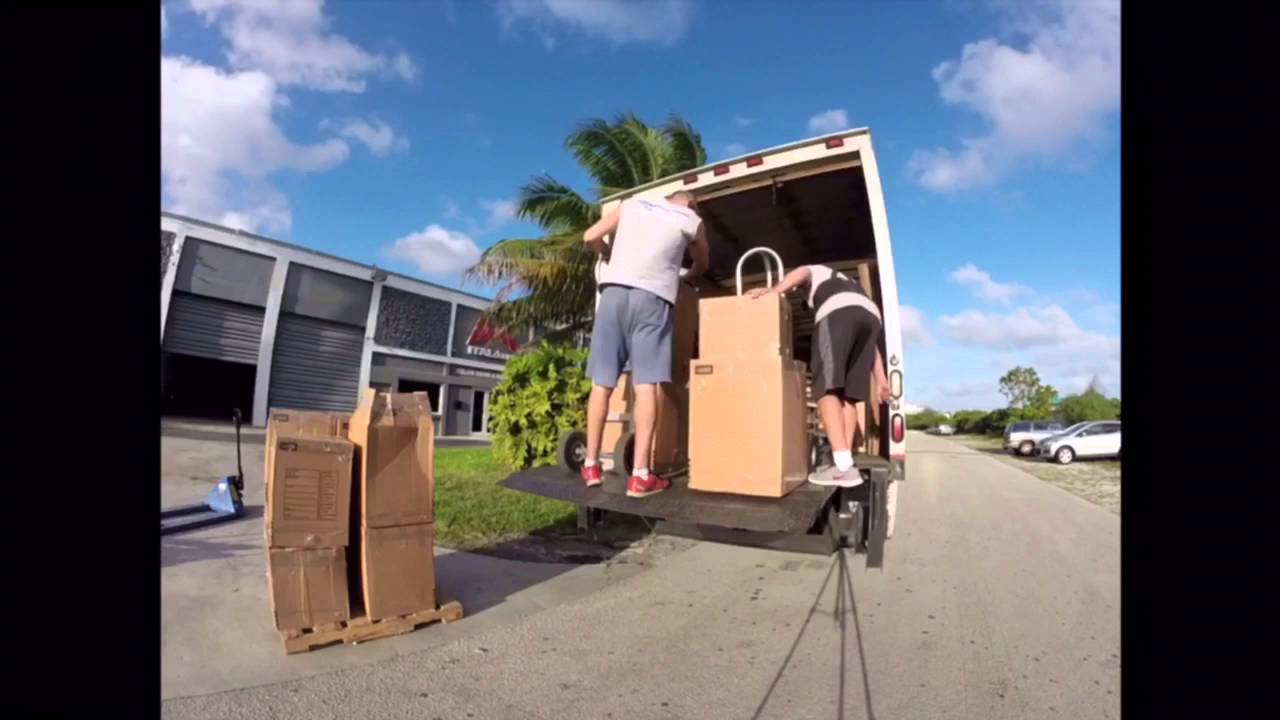 Company video MIAMI MOVERS FOR LESS